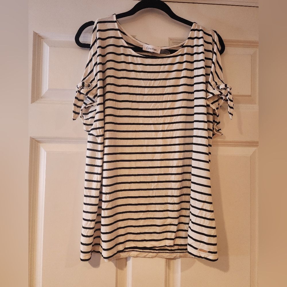 Calvin Klein stretchy black and white striped cold shoulder top M